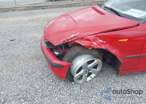 2004 BMW 325It z USA, uszkodzony, nr VIN WBAEN33484PC13265